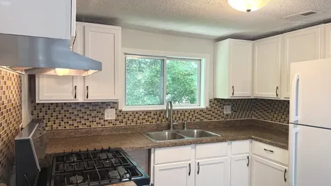 24741 West Passavant Avenue Round Lake IL 60073