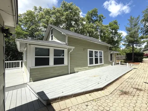 24741 West Passavant Avenue Round Lake IL 60073
