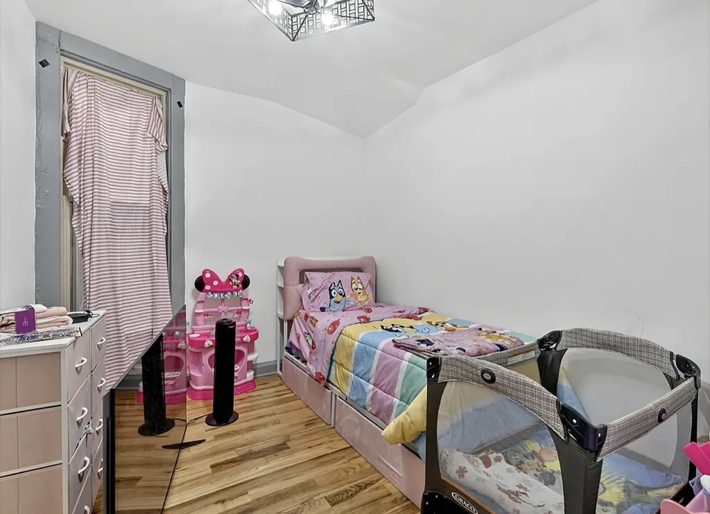 6602 South Marquette Avenue Chicago IL 60637