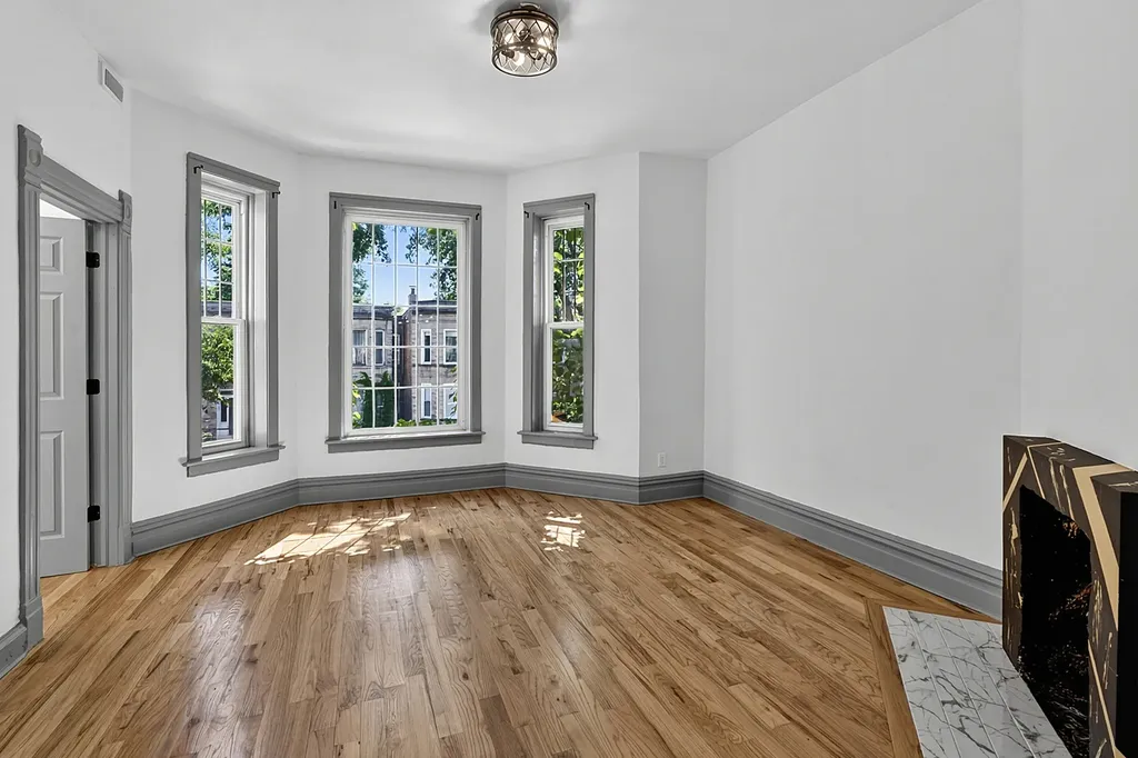 6602 South Marquette Avenue Chicago IL 60637