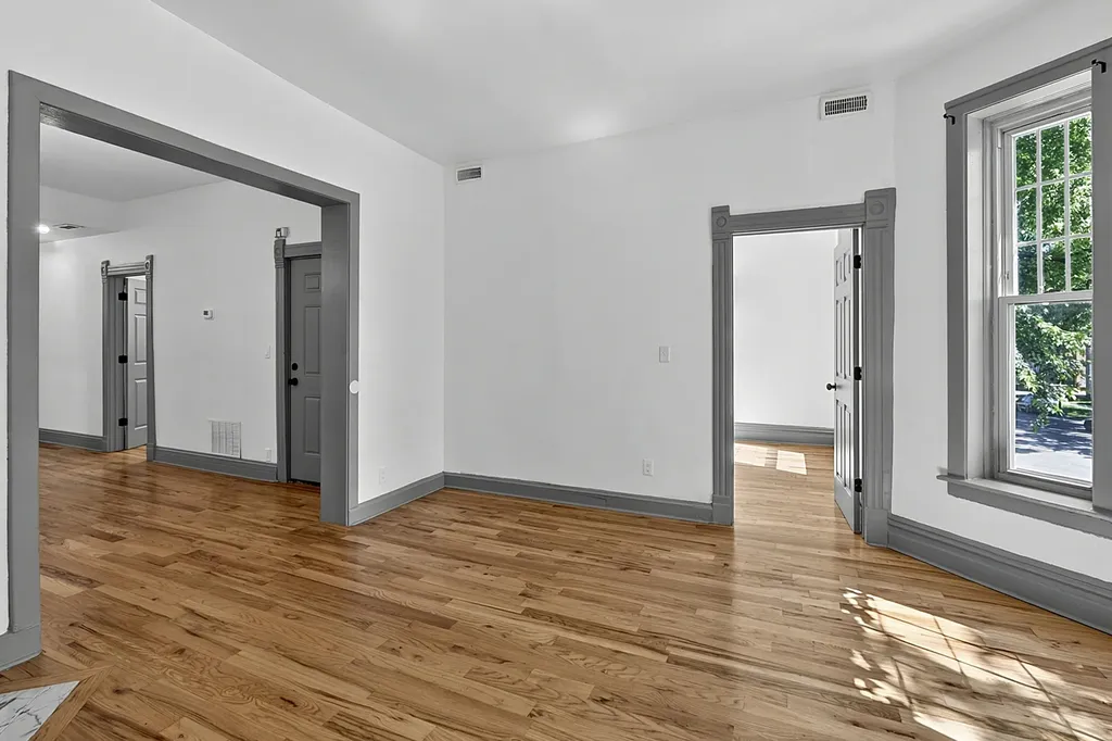 6602 South Marquette Avenue Chicago IL 60637
