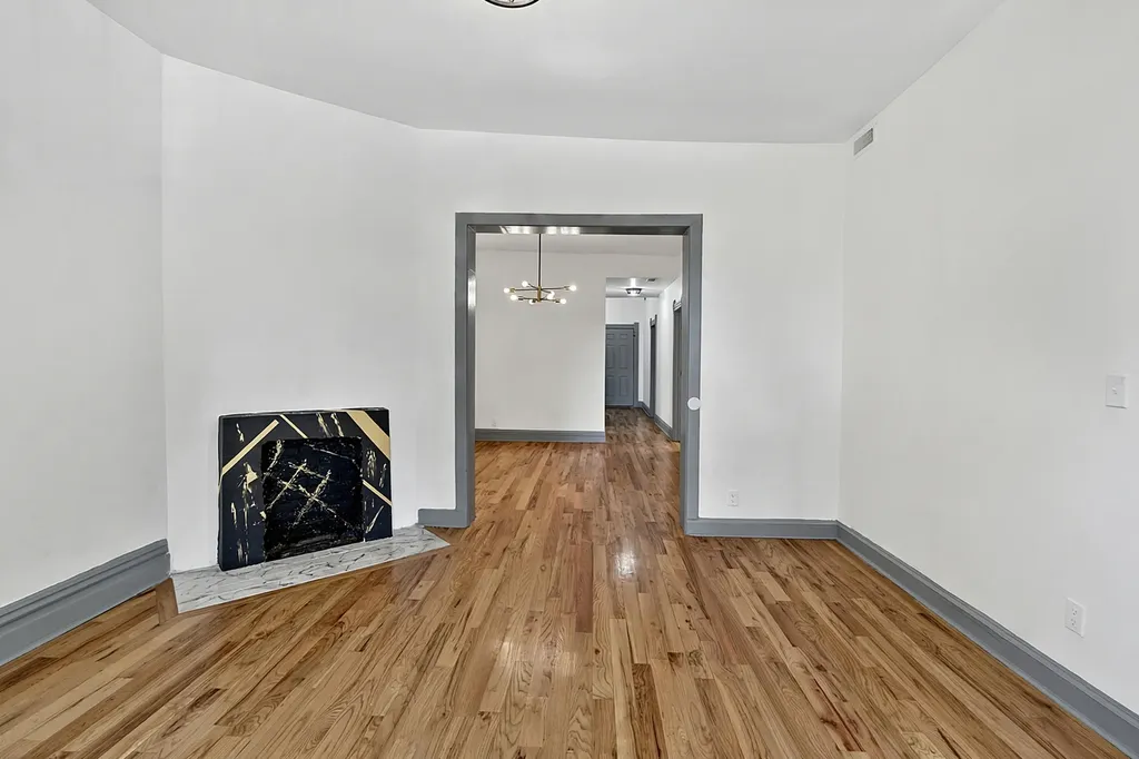 6602 South Marquette Avenue Chicago IL 60637