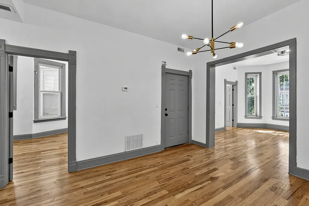 6602 South Marquette Avenue Chicago IL 60637