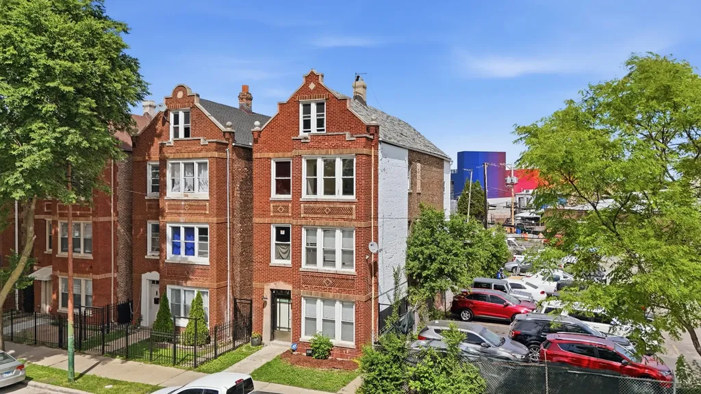 3953 South California Avenue Chicago IL 60632