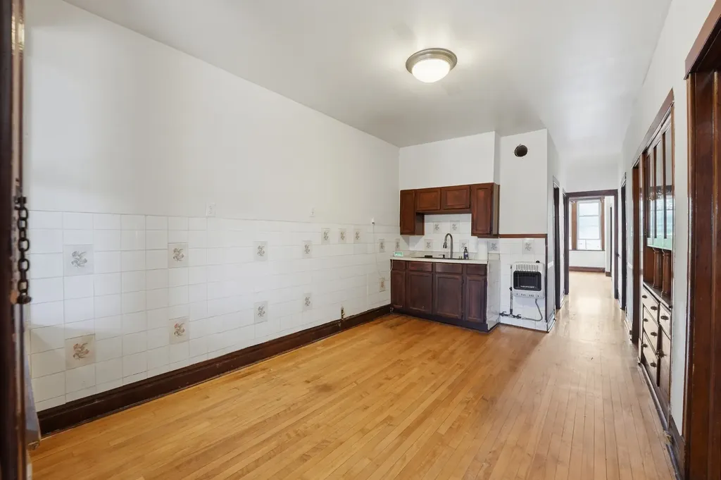 3953 South California Avenue Chicago IL 60632