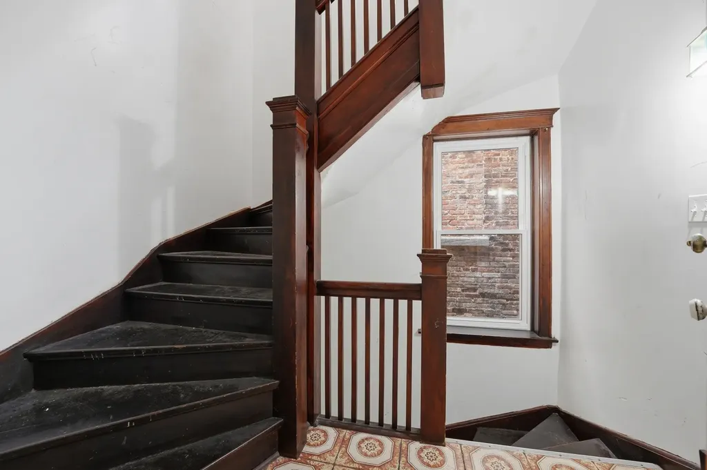3953 South California Avenue Chicago IL 60632