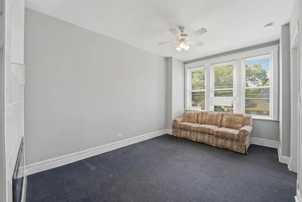 3953 South California Avenue Chicago IL 60632