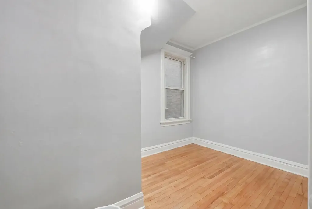 3953 South California Avenue Chicago IL 60632