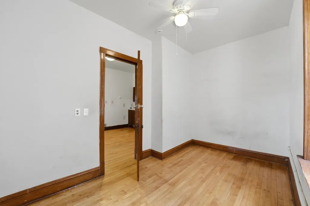 3953 South California Avenue Chicago IL 60632