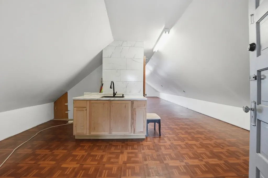 3953 South California Avenue Chicago IL 60632