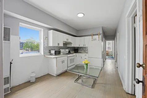 3953 South California Avenue Chicago IL 60632