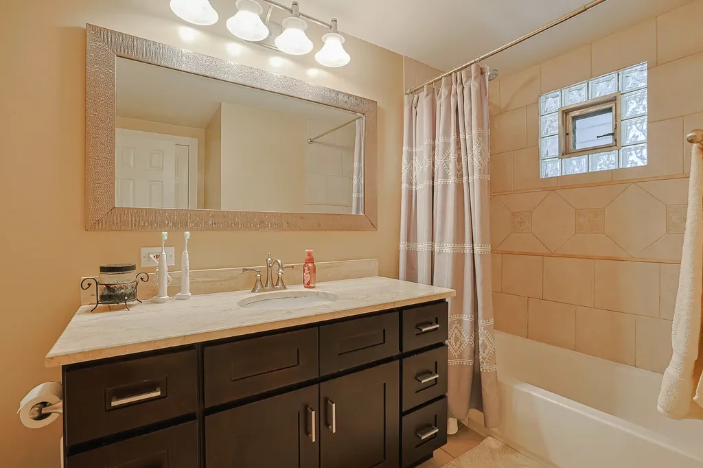 3910 Eagle Lane Rolling Meadows IL 60008