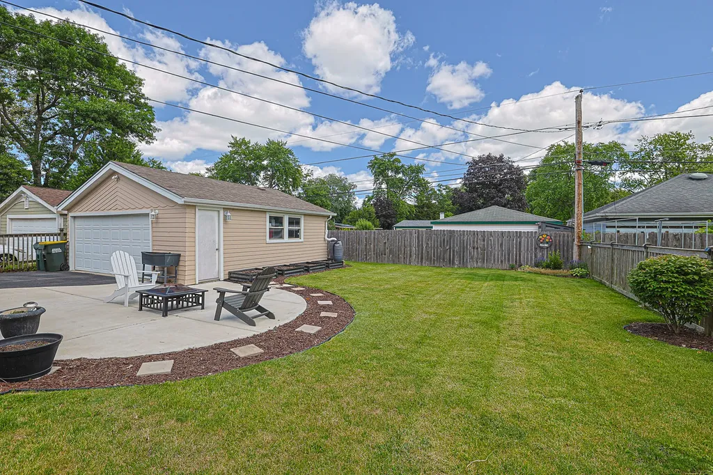 3910 Eagle Lane Rolling Meadows IL 60008