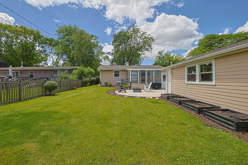 3910 Eagle Lane Rolling Meadows IL 60008