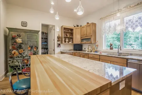 378 East Deerpath Road Wood Dale IL 60191
