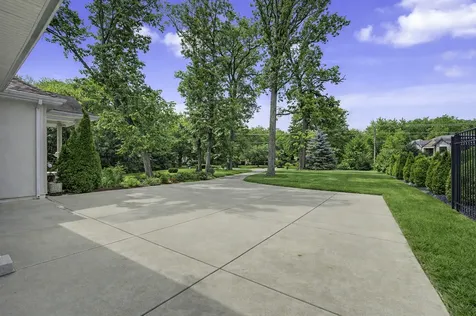 378 East Deerpath Road Wood Dale IL 60191