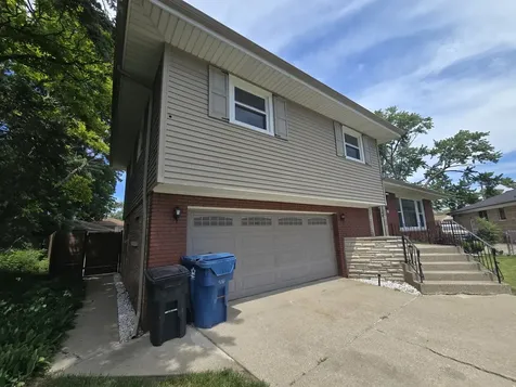 309 Streamside Drive Harvey IL 60426