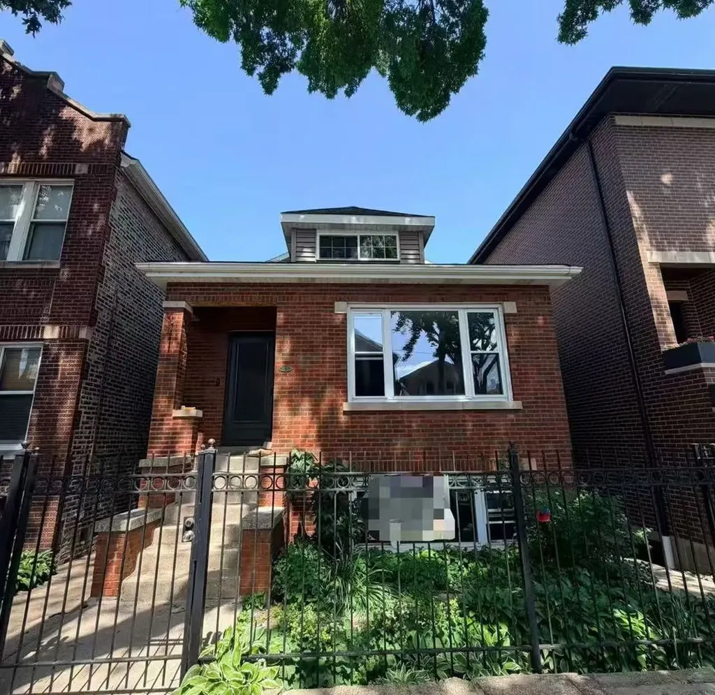 3015 South Quinn Street Chicago IL 60608