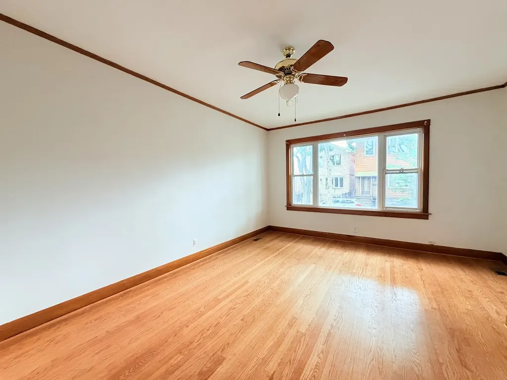 3015 South Quinn Street Chicago IL 60608