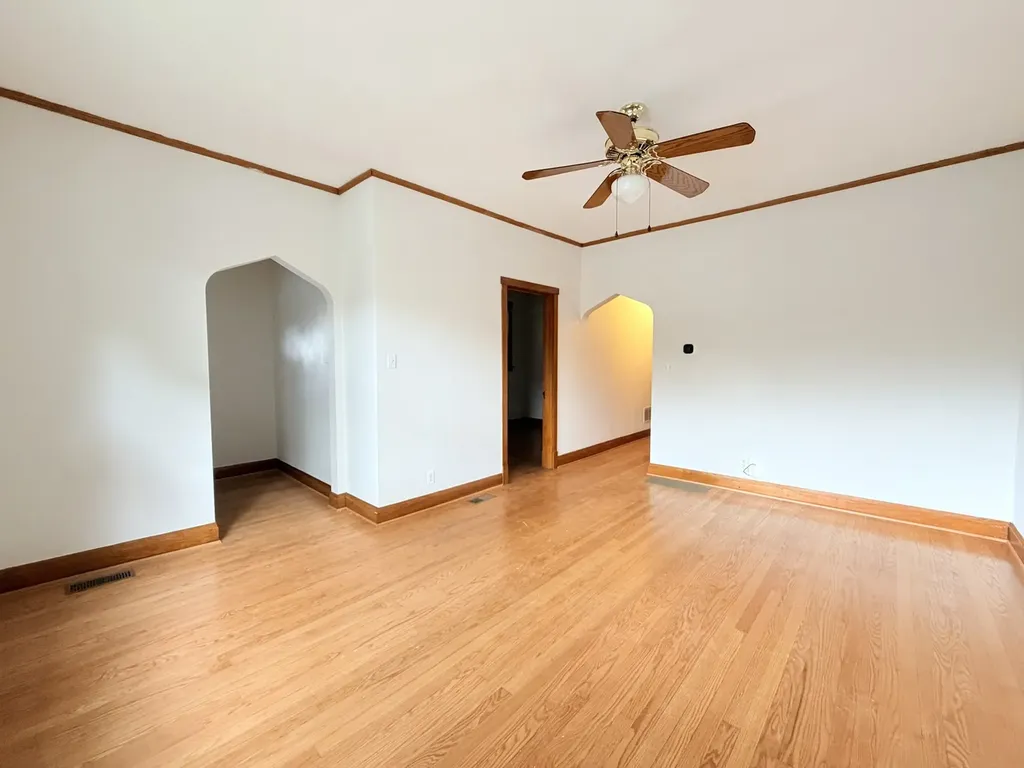 3015 South Quinn Street Chicago IL 60608
