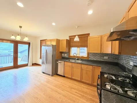 3015 South Quinn Street Chicago IL 60608