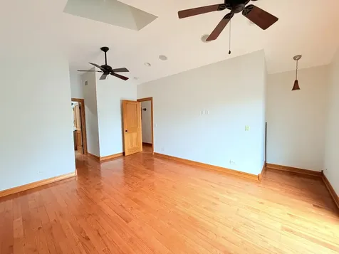 3015 South Quinn Street Chicago IL 60608