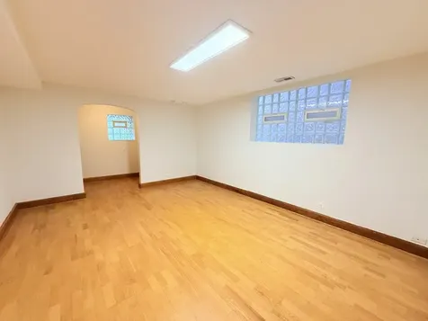 3015 South Quinn Street Chicago IL 60608