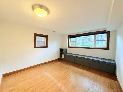 3015 South Quinn Street Chicago IL 60608