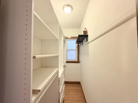 3015 South Quinn Street Chicago IL 60608