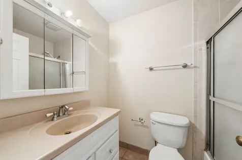 256 Southwick Court Vernon Hills IL 60061