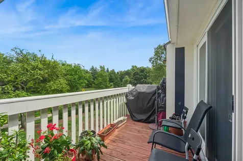 256 Southwick Court Vernon Hills IL 60061