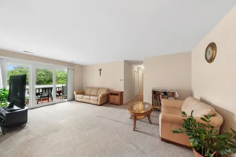 256 Southwick Court Vernon Hills IL 60061