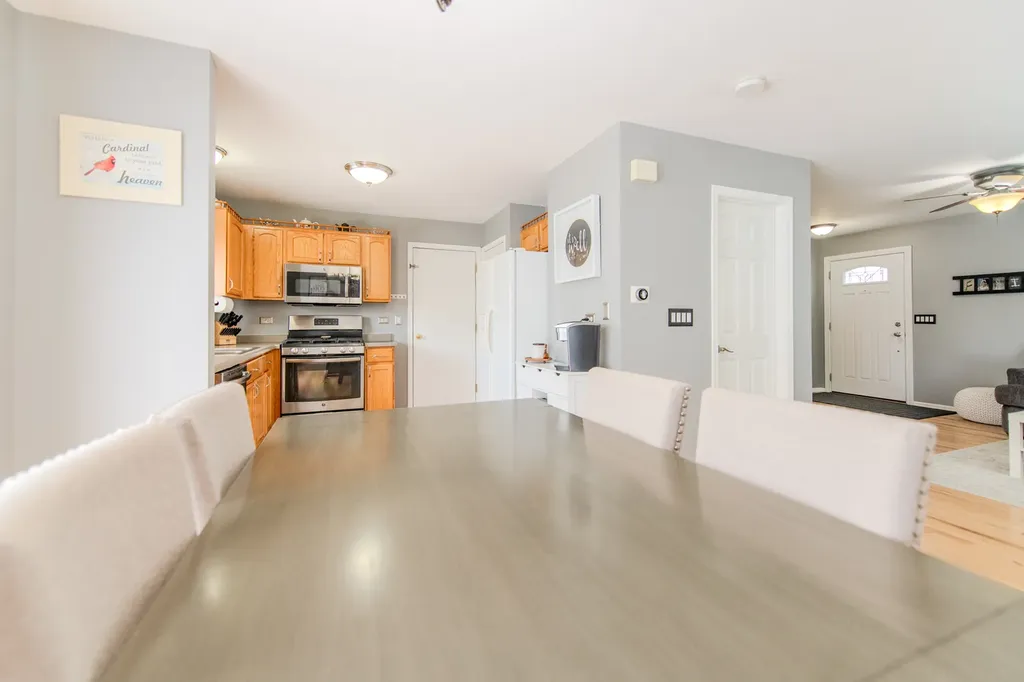 6304 Black Hill Ridge Drive Plainfield IL 60586