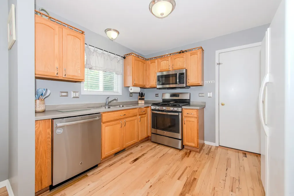 6304 Black Hill Ridge Drive Plainfield IL 60586