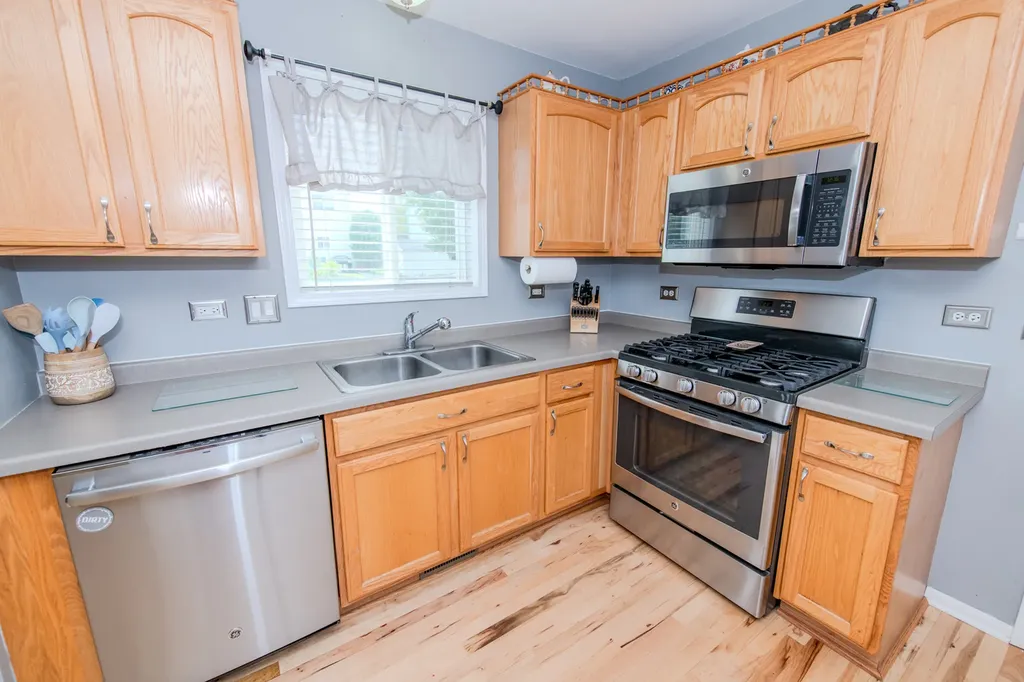 6304 Black Hill Ridge Drive Plainfield IL 60586