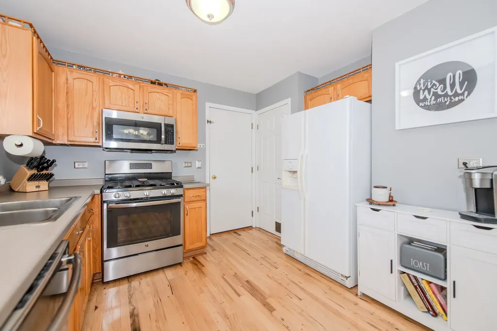 6304 Black Hill Ridge Drive Plainfield IL 60586