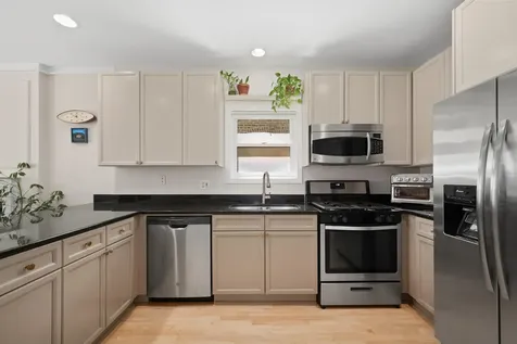840 North Wood Street Chicago IL 60622