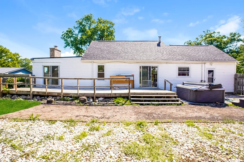 215 South Prairie Road SE New Lenox IL 60451
