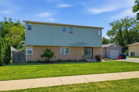 11325 South Oak Park Avenue Worth IL 60482