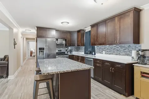 11325 South Oak Park Avenue Worth IL 60482