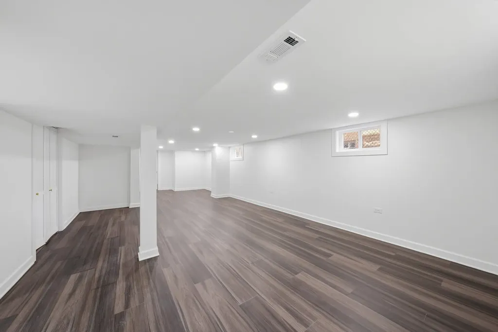 415 West 95th Place Chicago IL 60628
