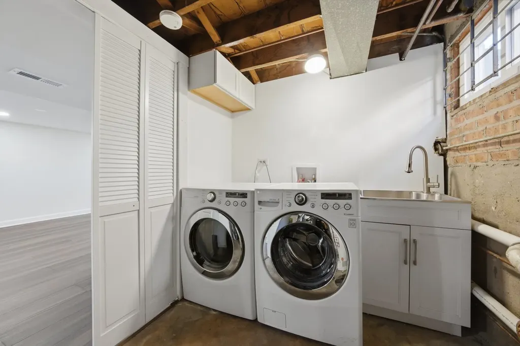 415 West 95th Place Chicago IL 60628