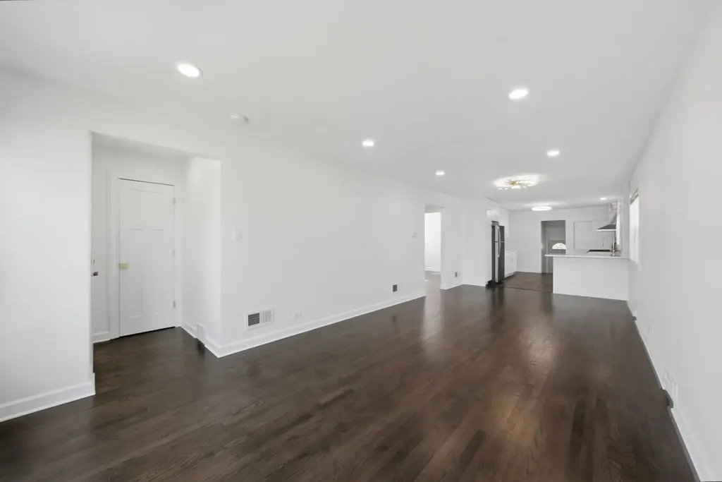 415 West 95th Place Chicago IL 60628