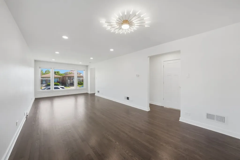 415 West 95th Place Chicago IL 60628