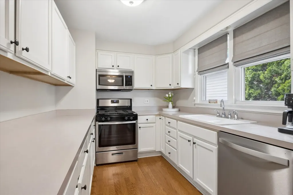 803 East Harrison Avenue Wheaton IL 60187
