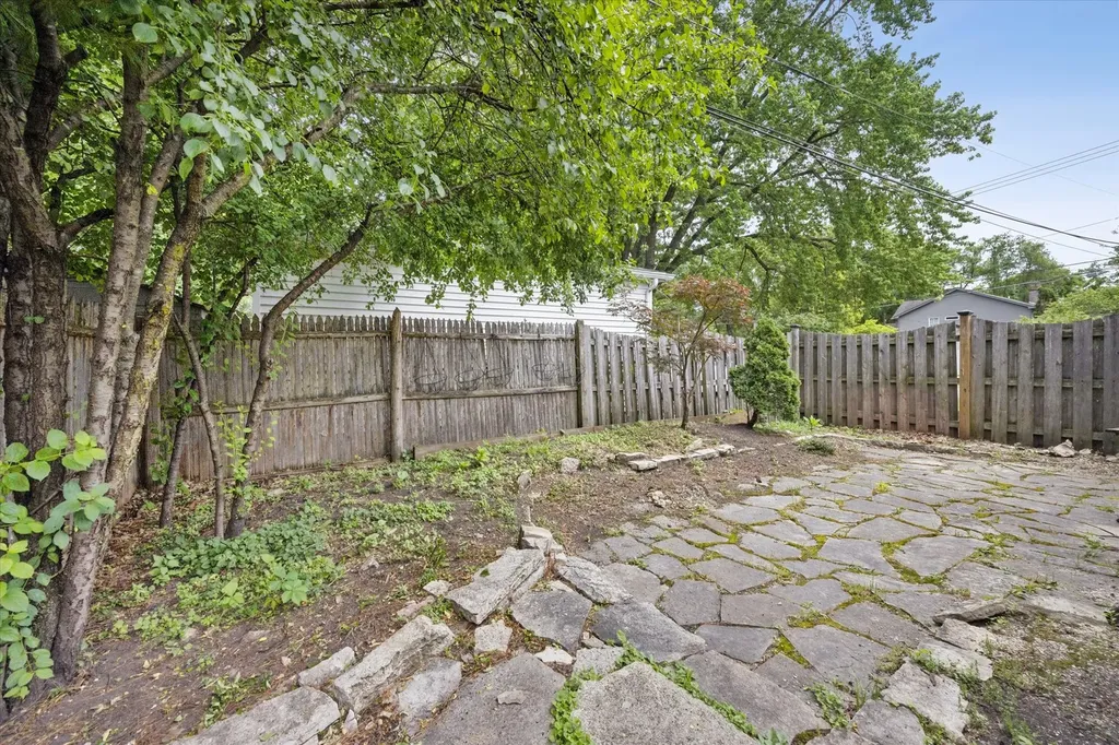 803 East Harrison Avenue Wheaton IL 60187