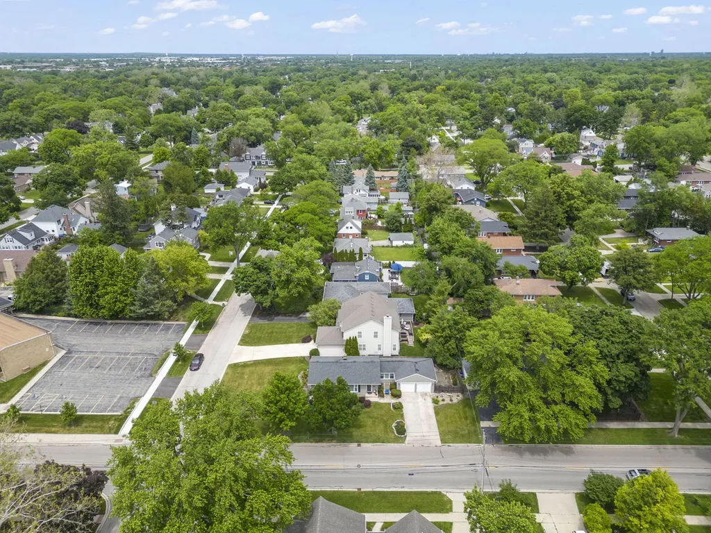 803 East Harrison Avenue Wheaton IL 60187