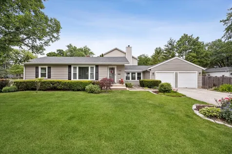 803 East Harrison Avenue Wheaton IL 60187