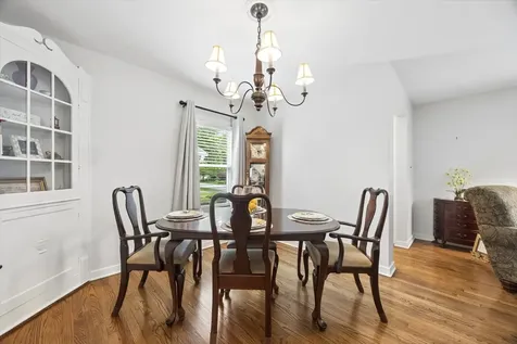 803 East Harrison Avenue Wheaton IL 60187