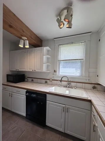 1119 38TH Street Rock Island IL 61201